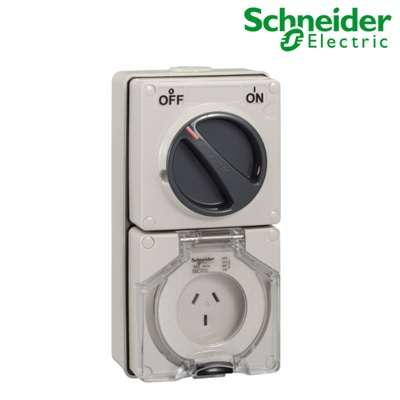 Ổ cắm có công tắc 5P 500V IP66 S56C520GY